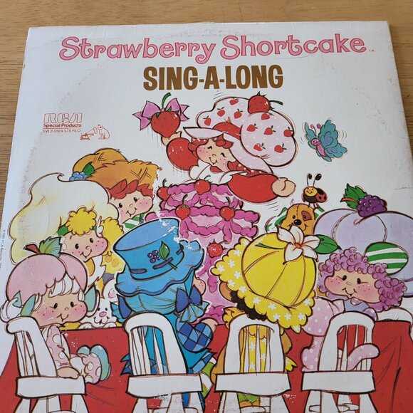 STRAWBERRY SHORTCAKE Sing a Long Vinyl Double LP 1981 RCA Records SVL2-0509 LPC - Picture 2 of 3
